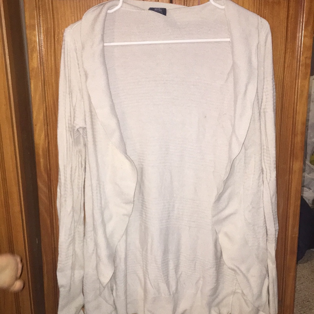 Cardigan tan color good condition